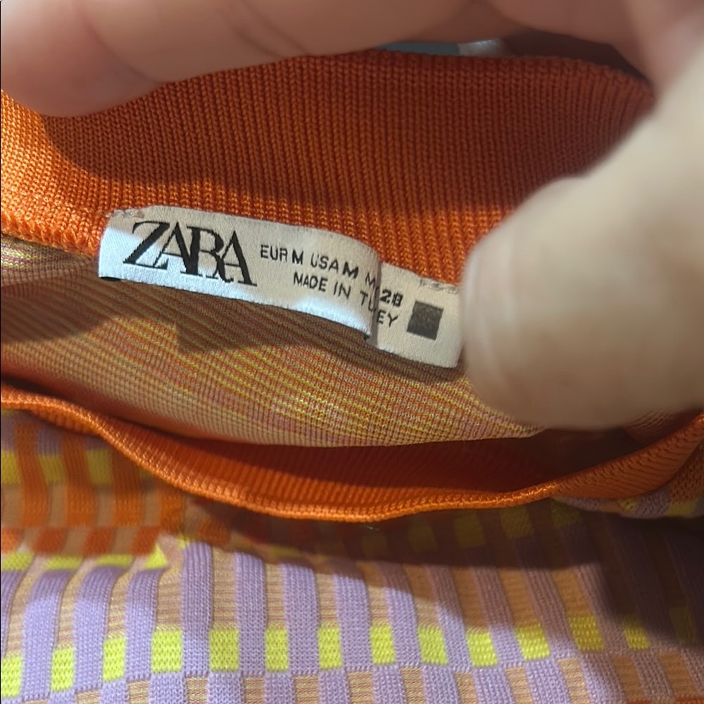Zara Orange and Yellow Patterned Crop Top - Picture 3 of 7